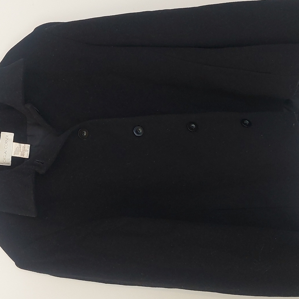 Blazer - Picture 3 of 4